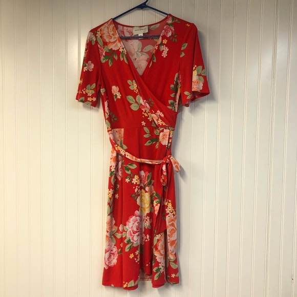 Donna Morgan Floral Faux Wrap Dress Red Size 8 Short Sleeve Stretch Tie Waist - Picture 1 of 4